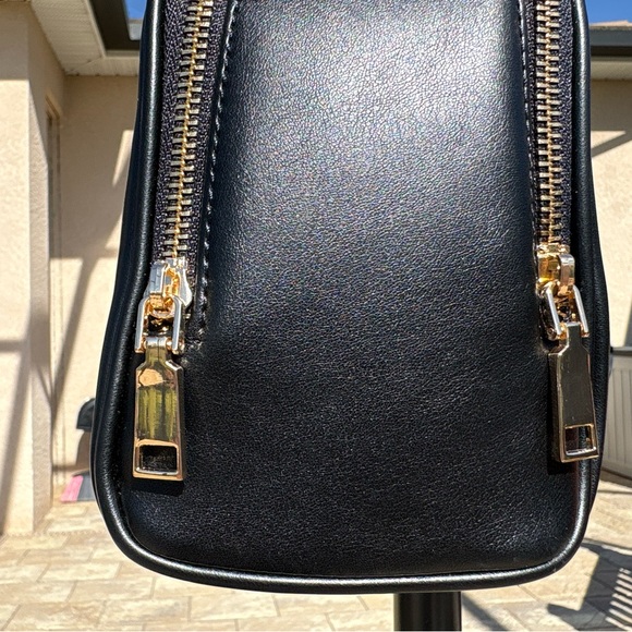 NWOT Urban Expressions Y2K Shoulder Bag | Vegan Leather Purse | Dog Charm - Picture 7 of 13